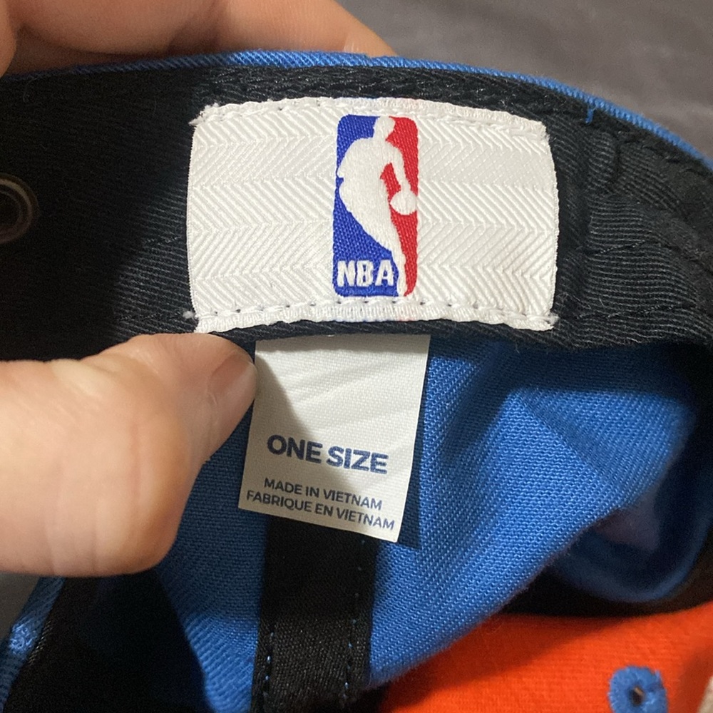 🛍️NWT Oklahoma City Thunder Blue and Orange hat! - Picture 6 of 6